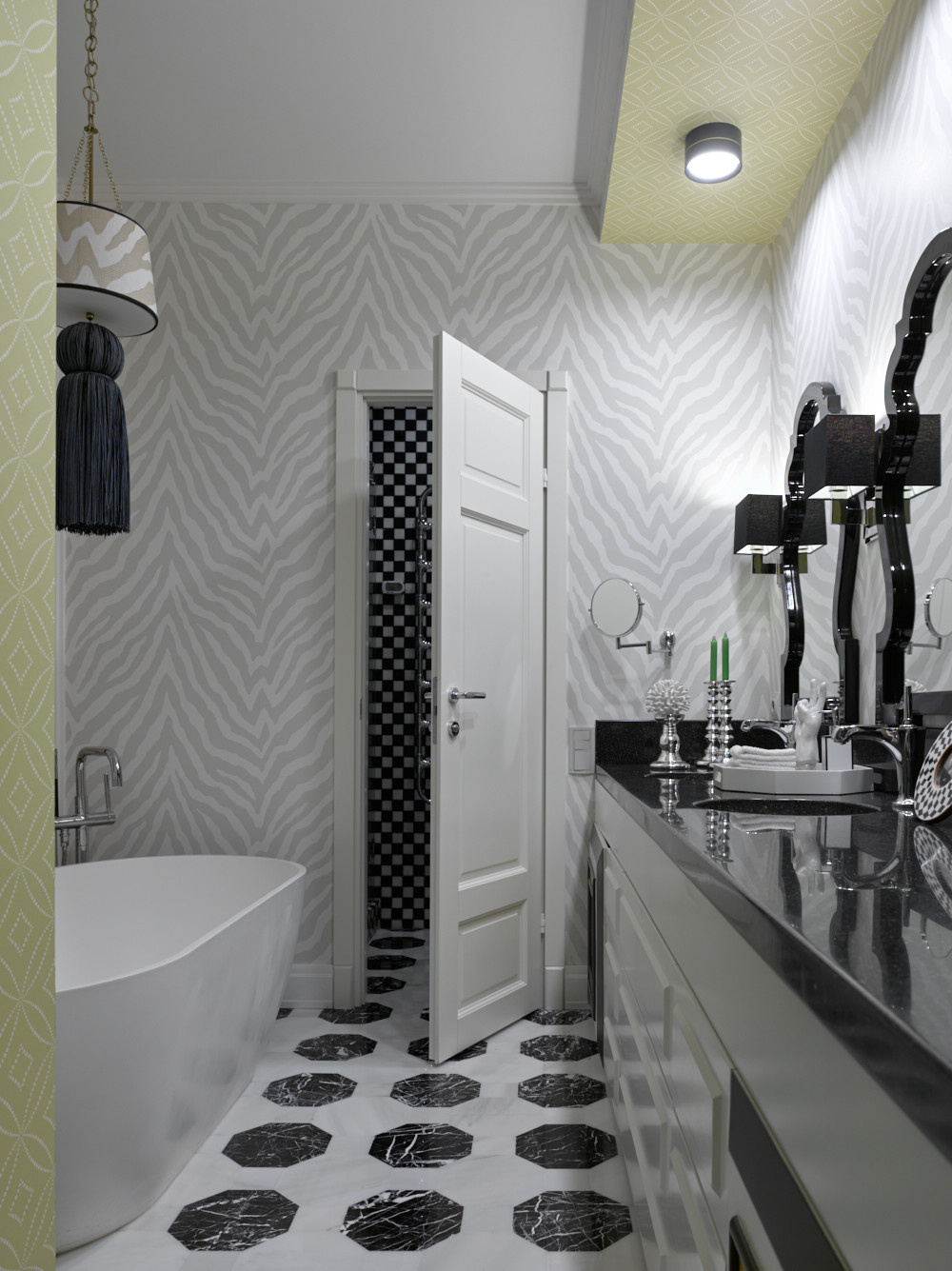 Цветной интерьер квартиры на Ломоносовском