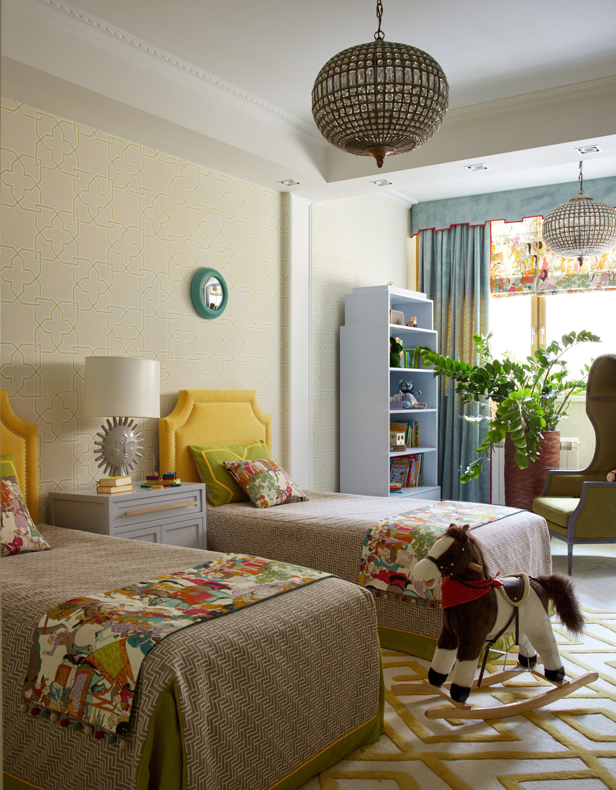 Цветной интерьер квартиры на Ломоносовском