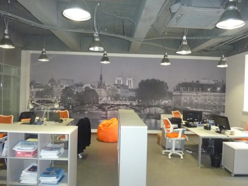 Москва-Париж  Бизнес инкубатор "Обвиус" 700м2
