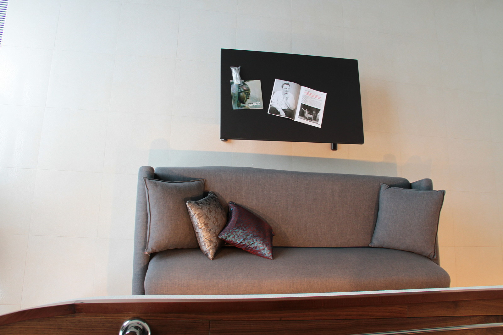 Дизайн-проекта интерьера квартиры в стиле лофт в Волгограде