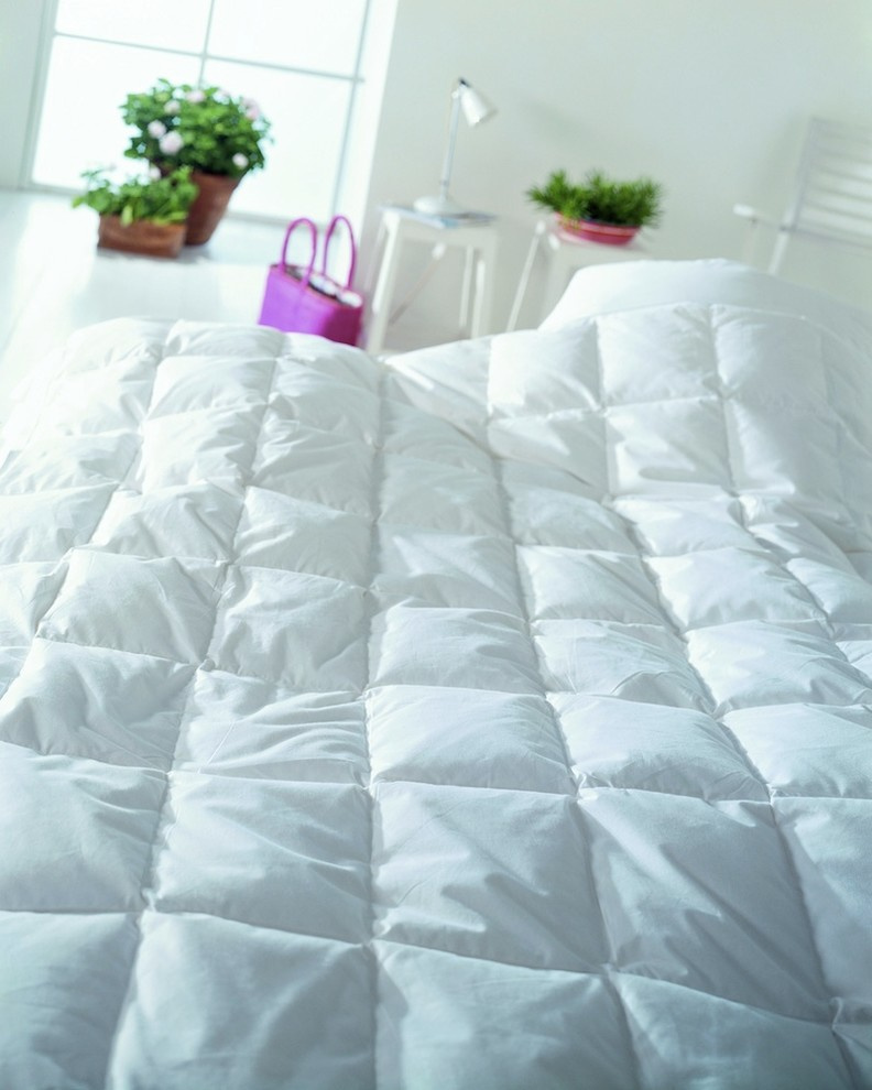 Обложка проекта: Пуховые одеяла и подушки
