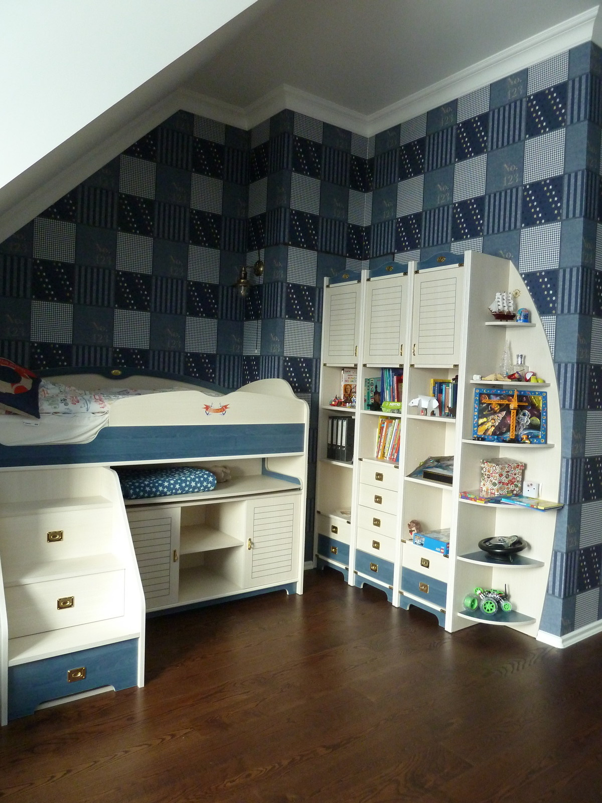 Александровский