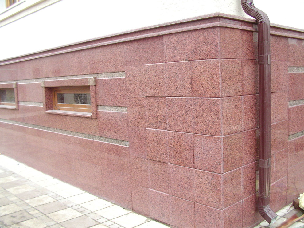 Частный дом с фреской