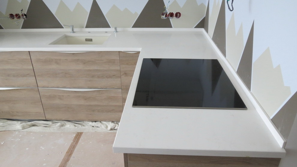 Столешница из кварцевого агломерата Pure White