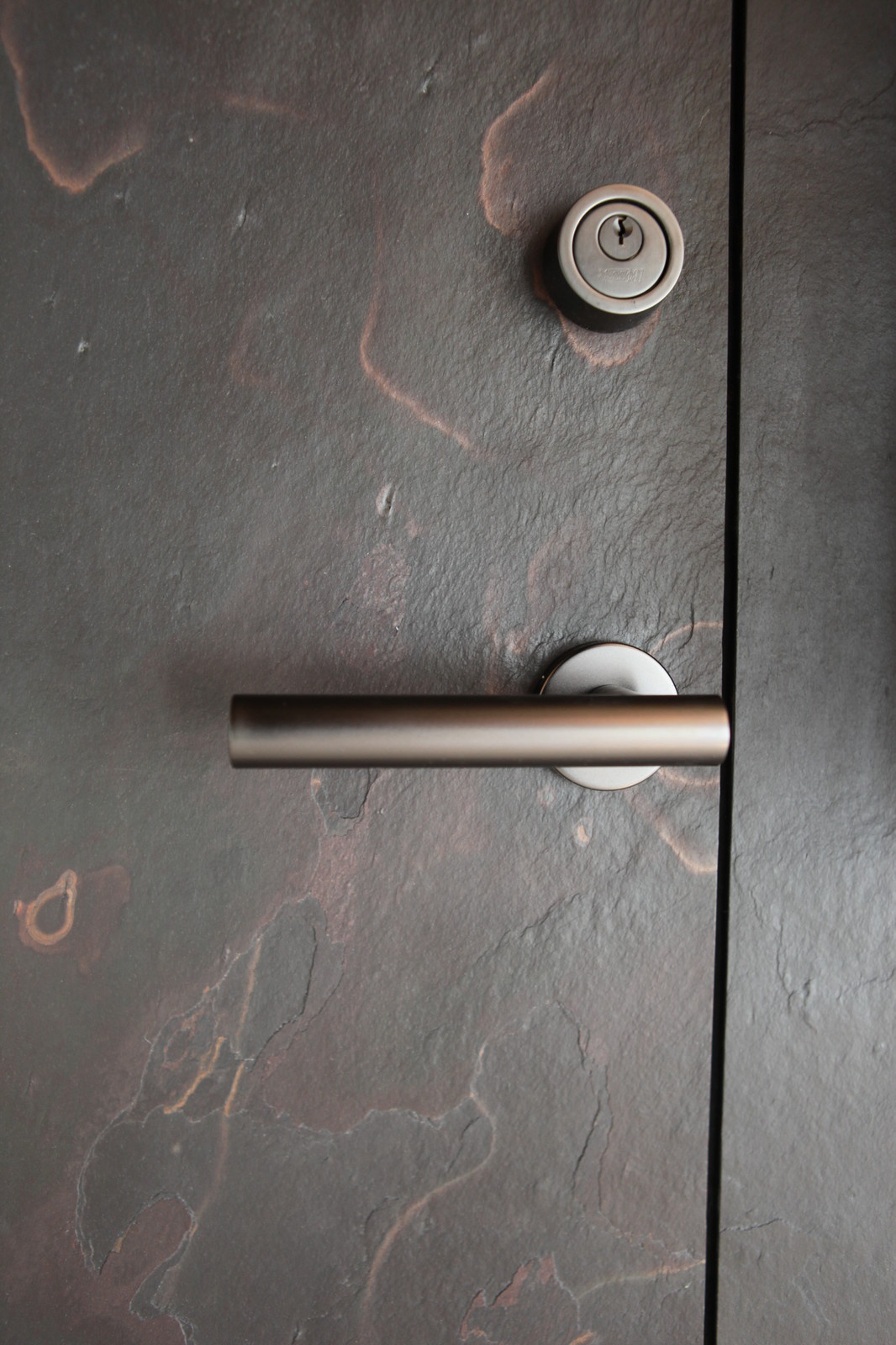 Каменный шпон в интерьере