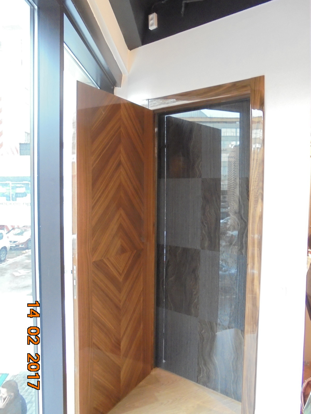 Лаконалив Gloss