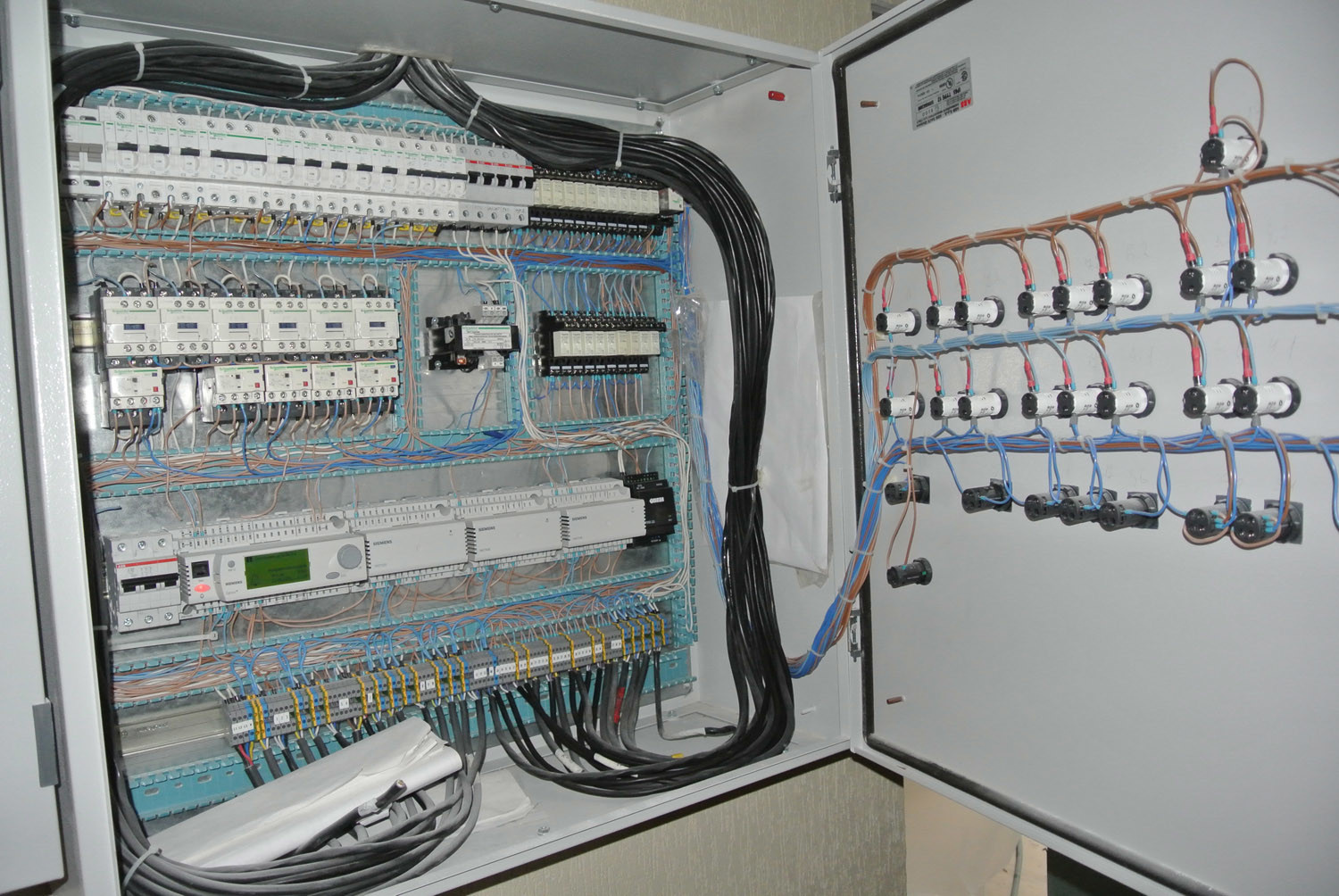 Частный дом в поселке Довиль