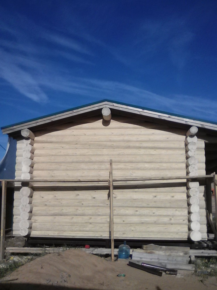 производим работы по шлифовке, покраске, конопатке срубов