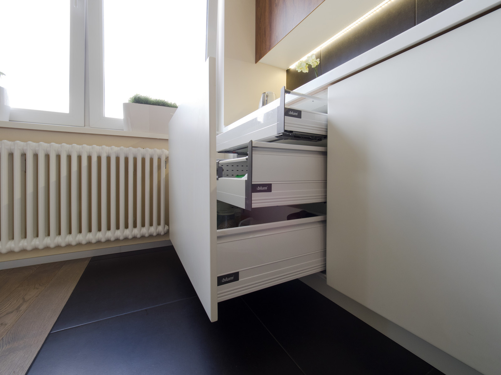 Современная кухня с островом