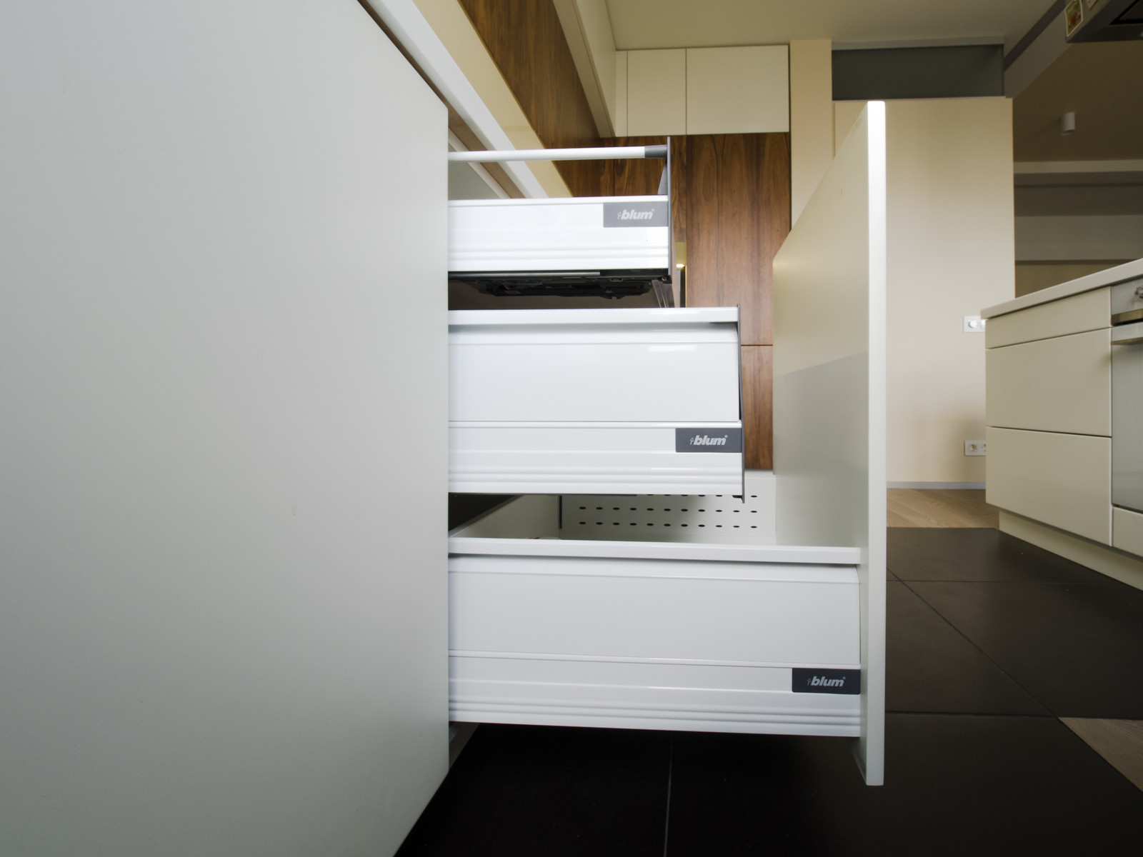 Современная кухня с островом