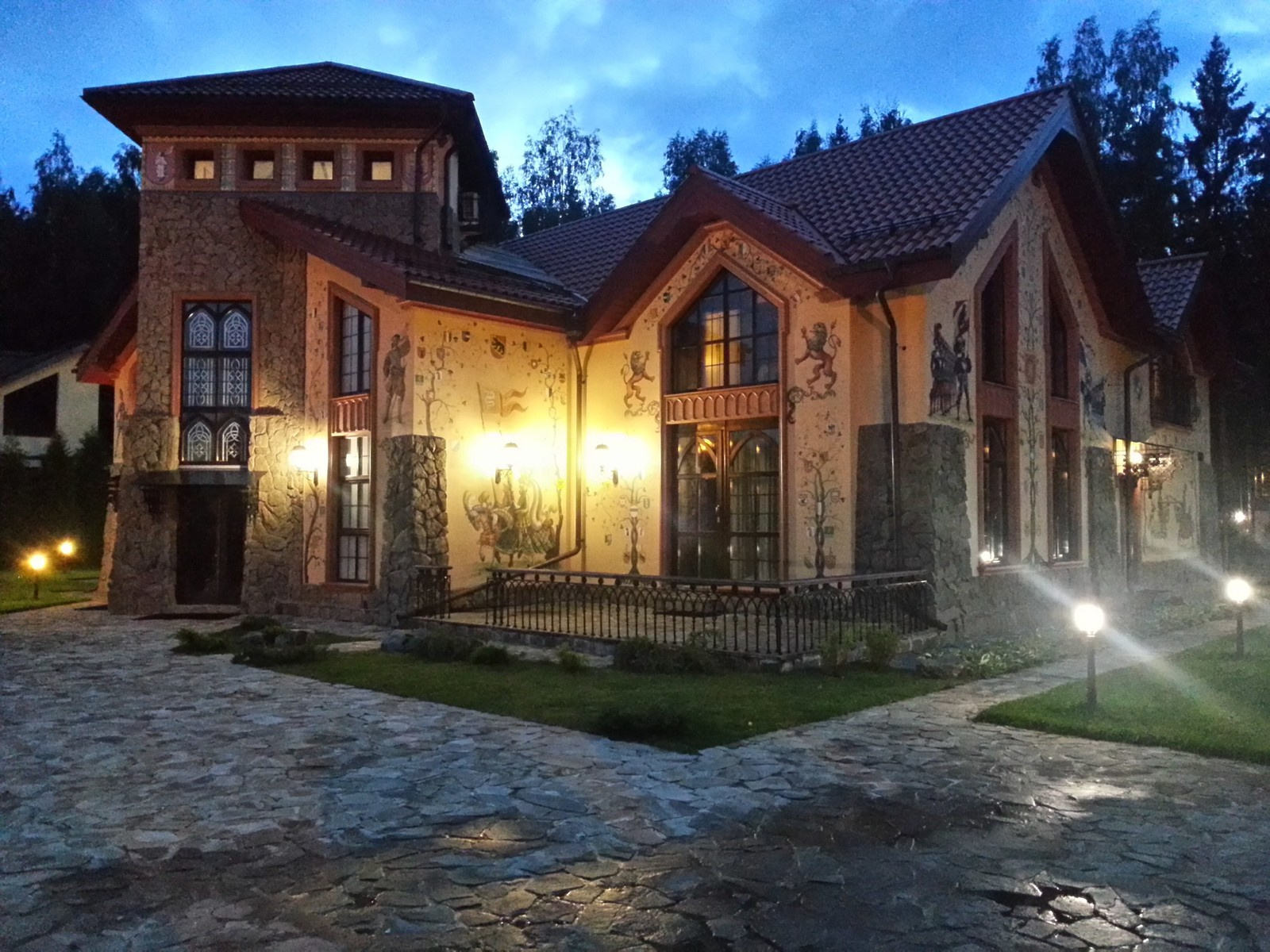 Коттедж в стиле средневековья