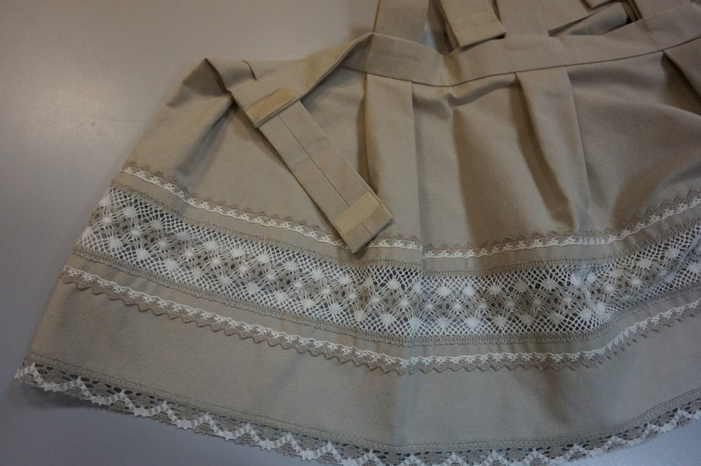 Ламбрекен с кружевом для кухни