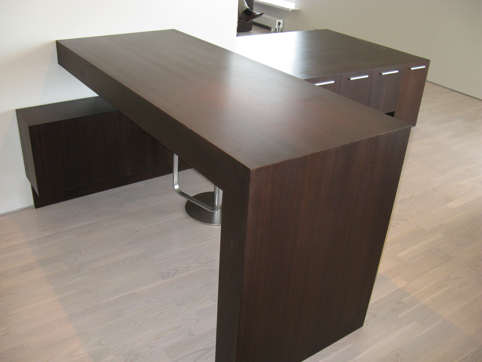 Барные стойки