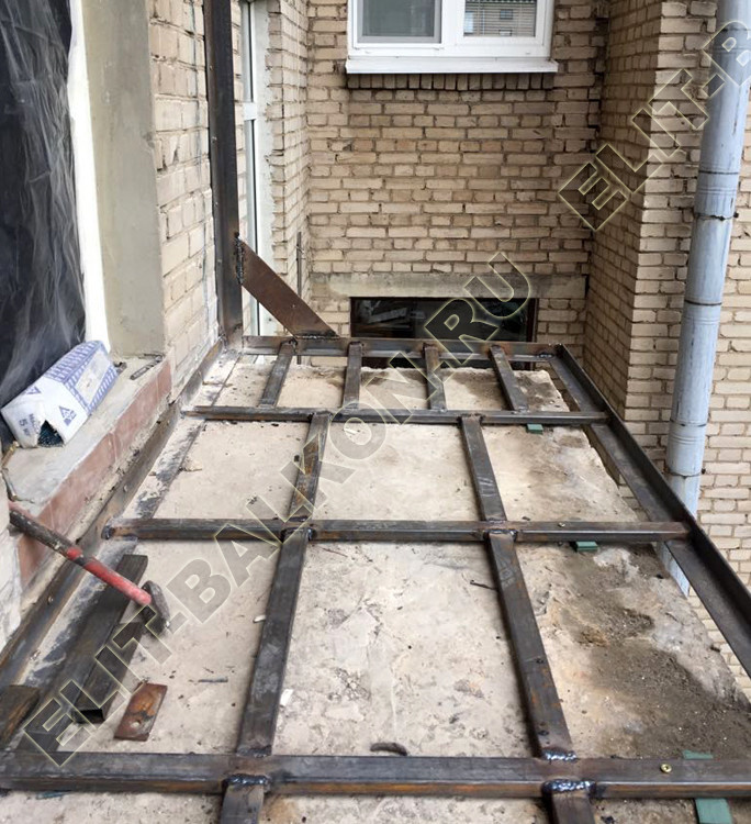 Балкон - французское остекление!