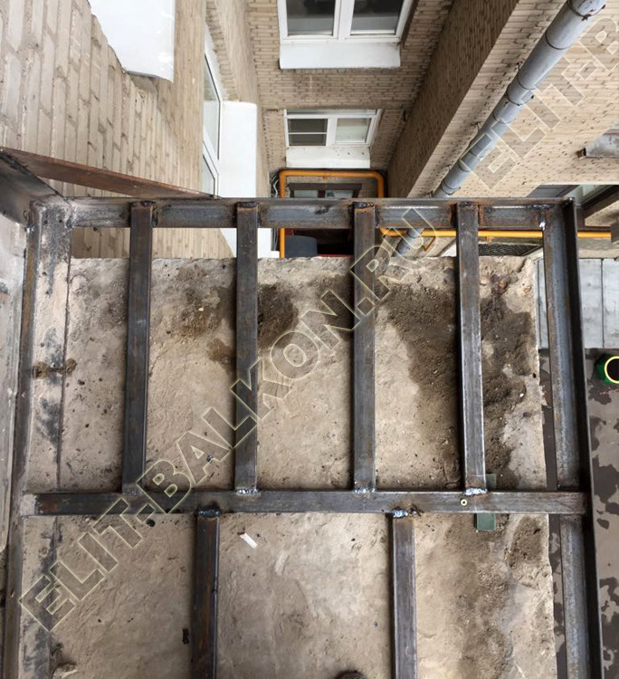 Балкон - французское остекление!