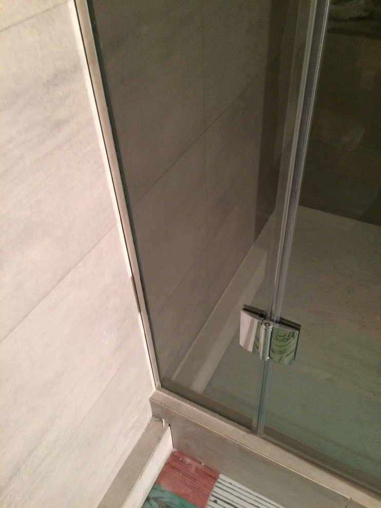 Обложка проекта: Стеклянная душевая кабина, ЖК "Баррин Хаус"