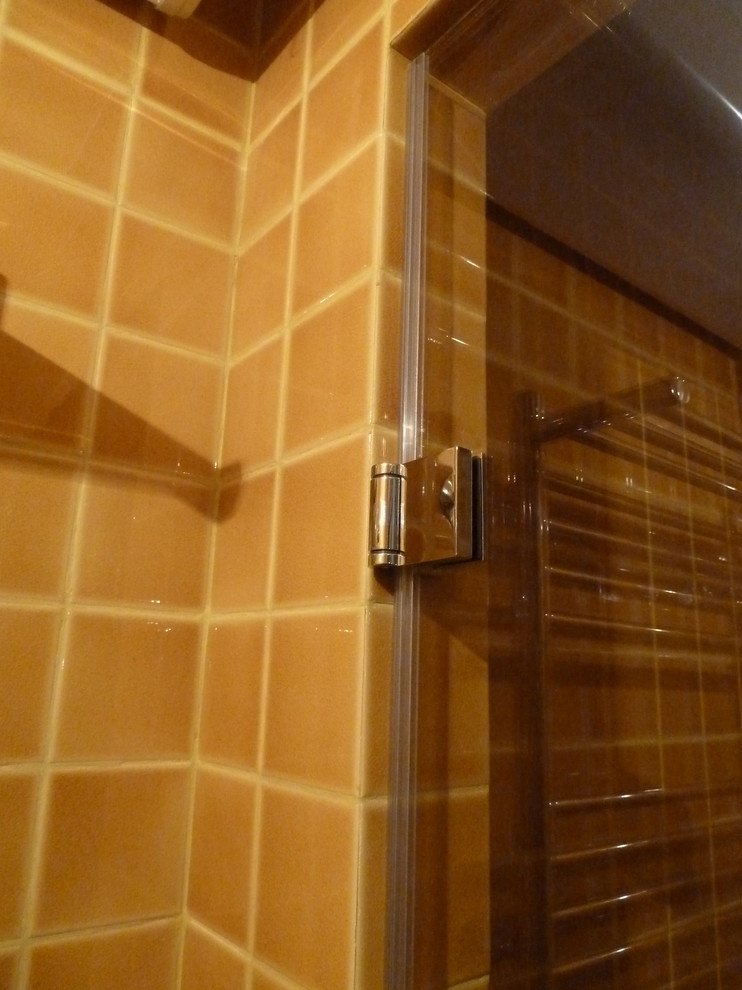 Стеклянная душевая кабина для Д.И.