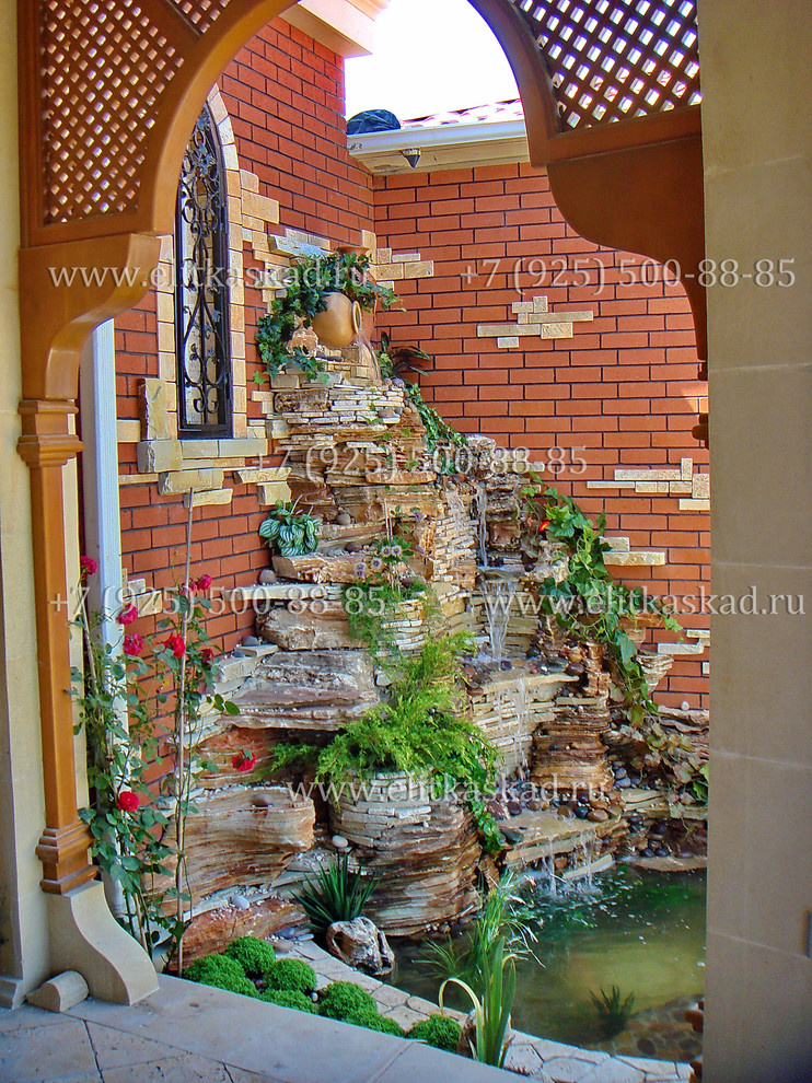 Баку. Водопад.