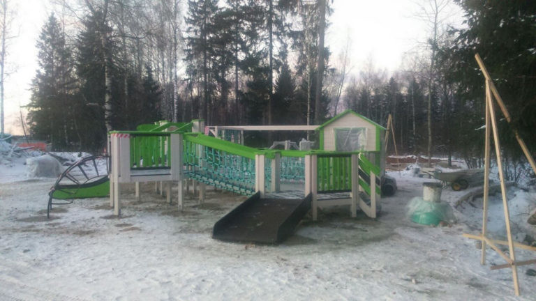 Детская игровая площадка Baby Apple в городском парке г. Краснознаменска