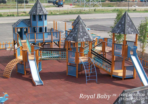 Детская площадка серии «Royal» представлена в Outlet Village «Белая Дача»