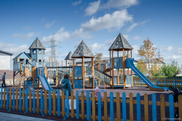 Детская площадка серии «Royal» представлена в Outlet Village «Белая Дача»