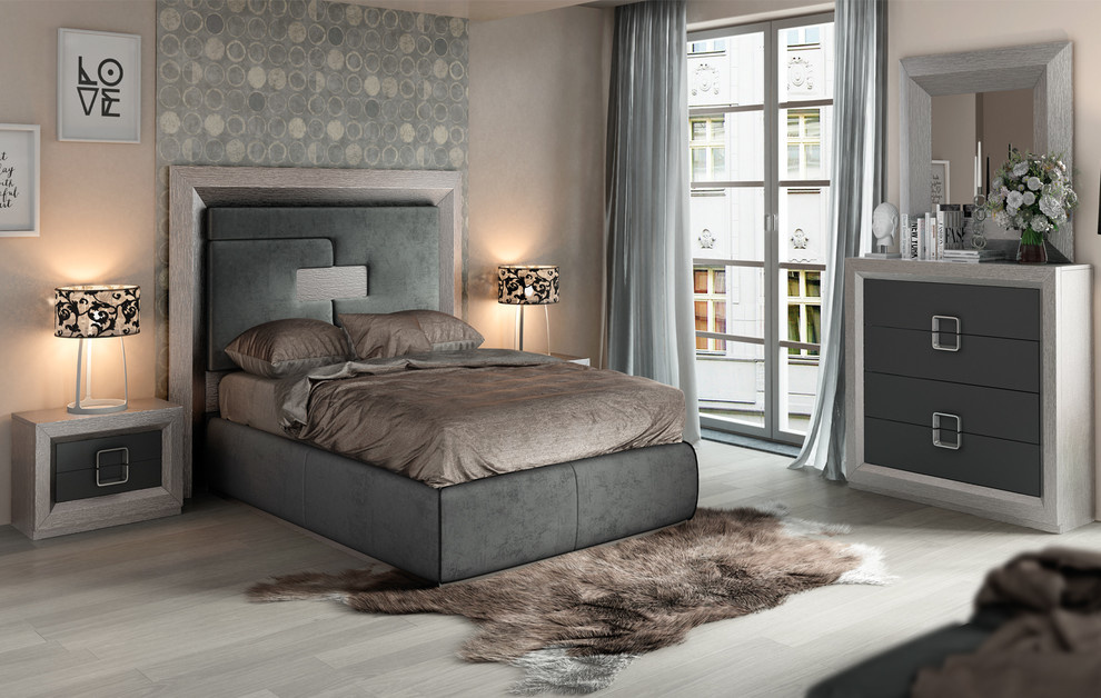 КОМПЛЕКТ ДЛЯ СПАЛЬНИ LEON