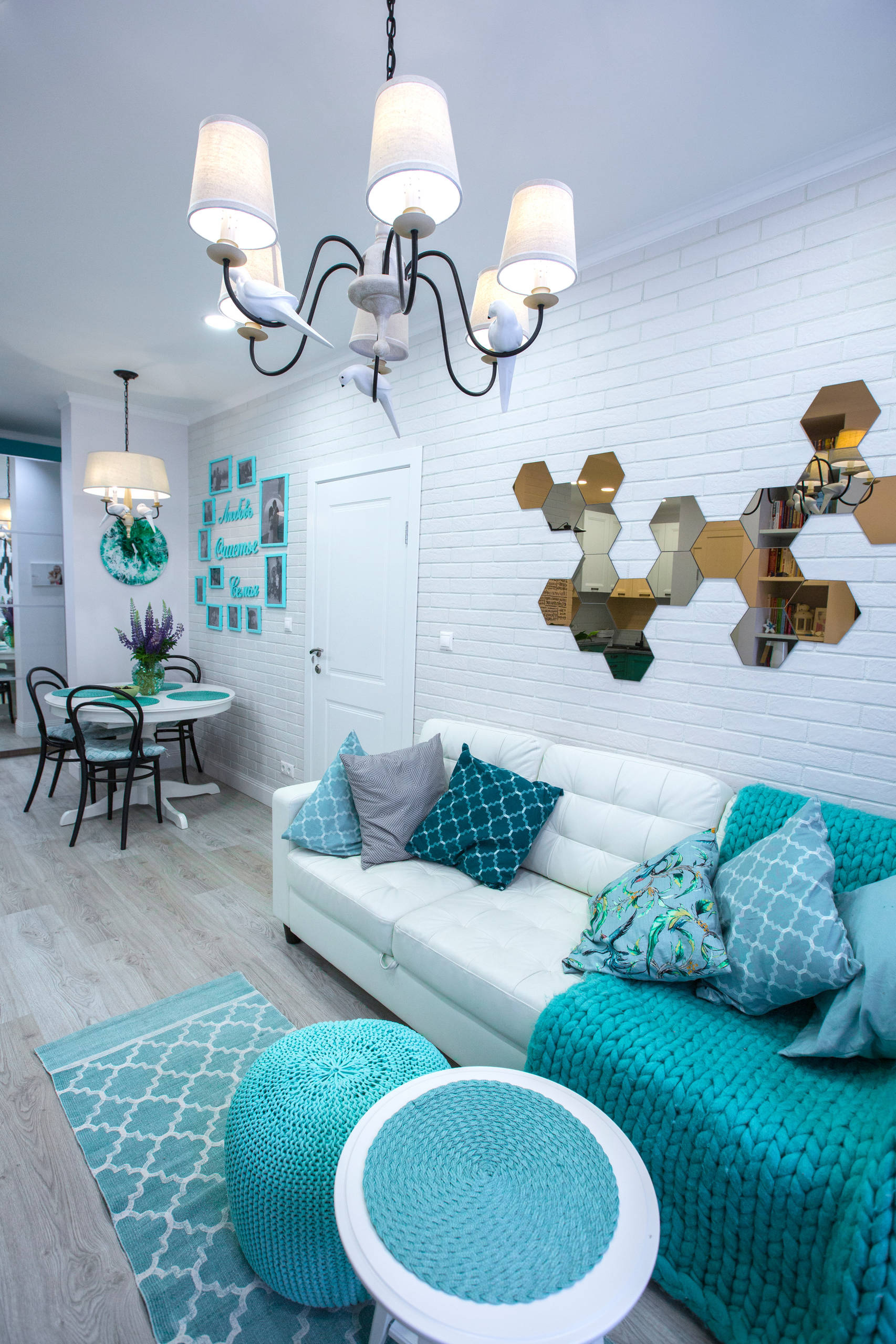 Этюд в бирюзовых тонах