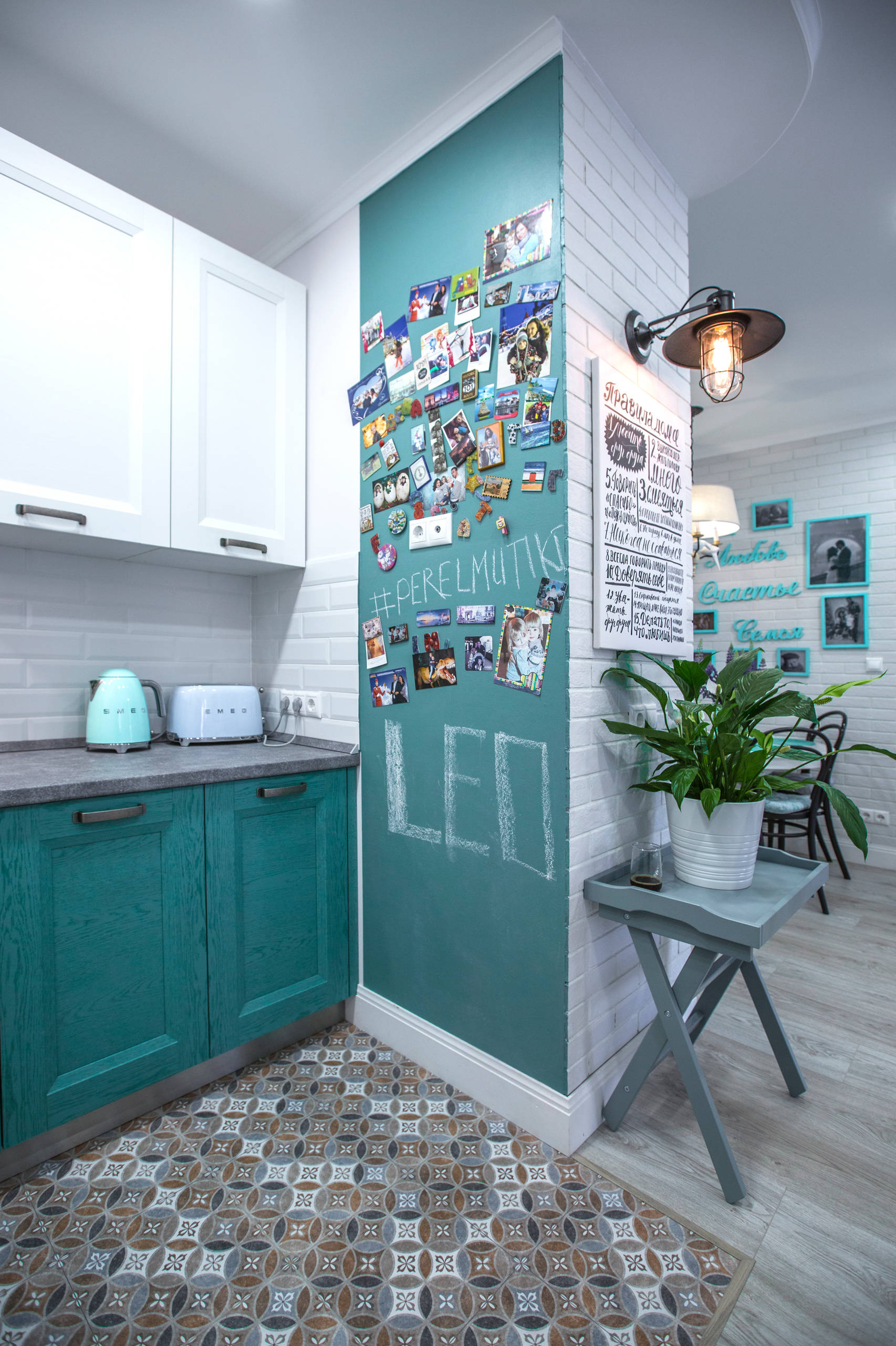 Этюд в бирюзовых тонах