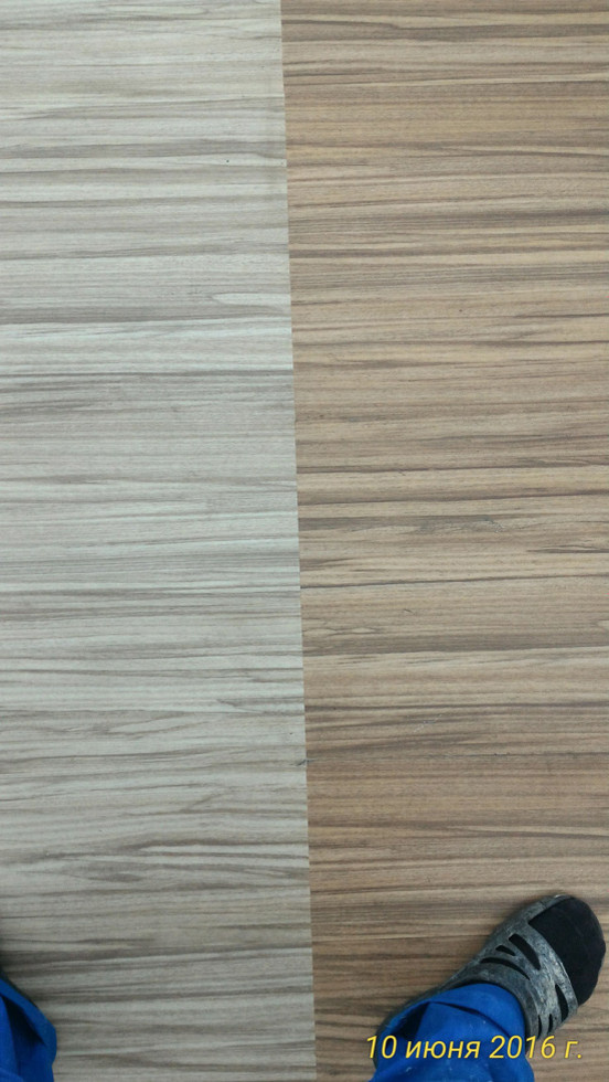 Виниловая LVT плитка на полу и на стенах