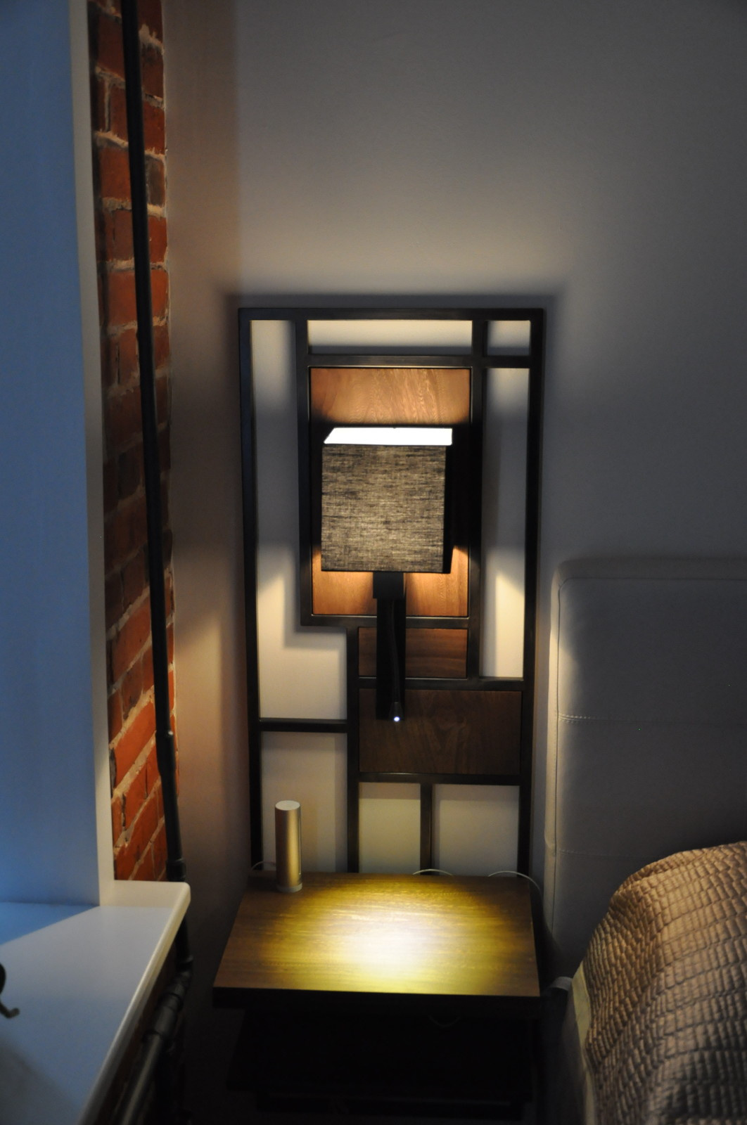 Тумбы прикроватные