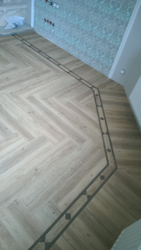 монтаж напольных покрытий (коттеджный поселок «Палникс»)