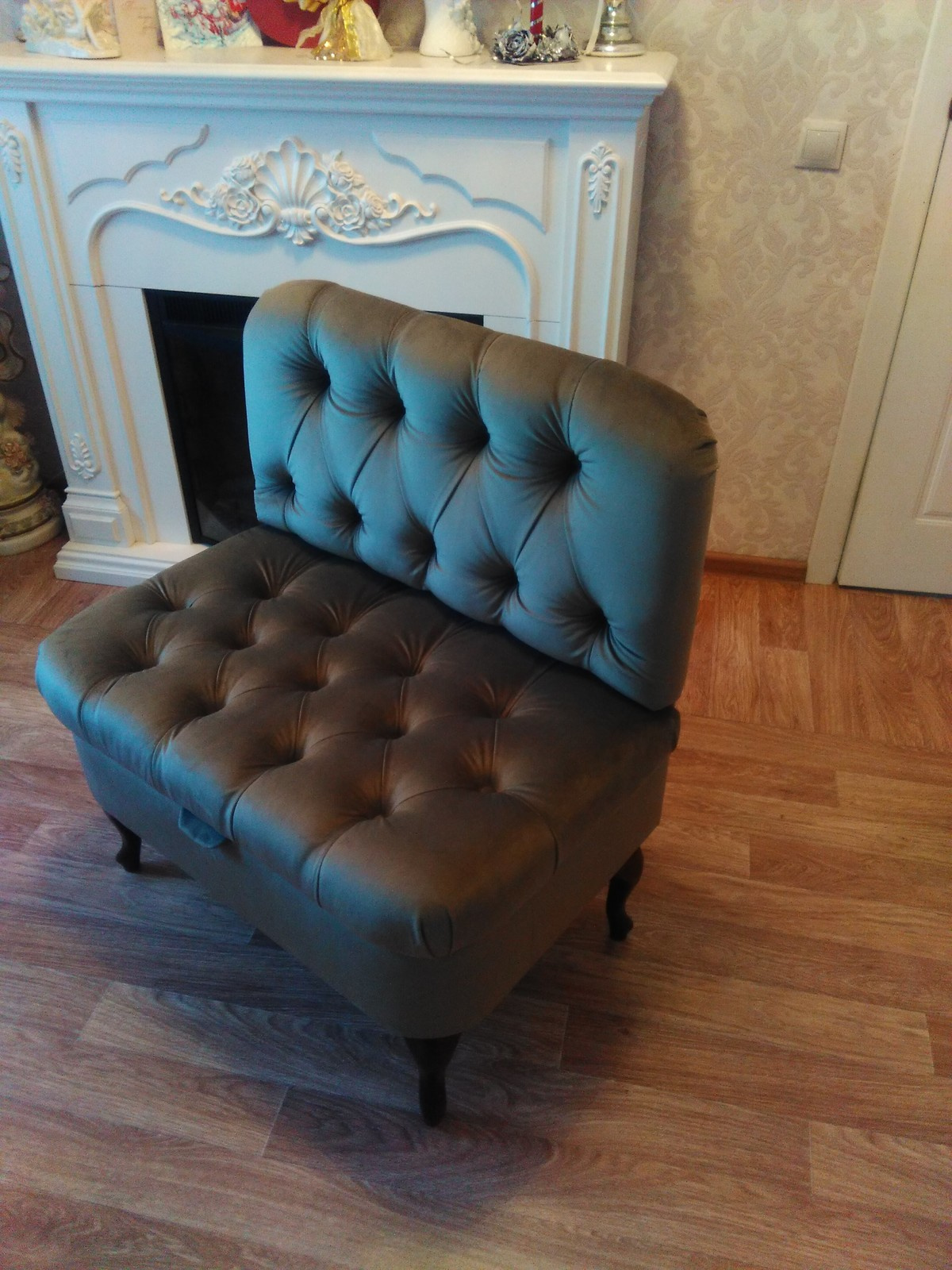 Пуфы и банкетки