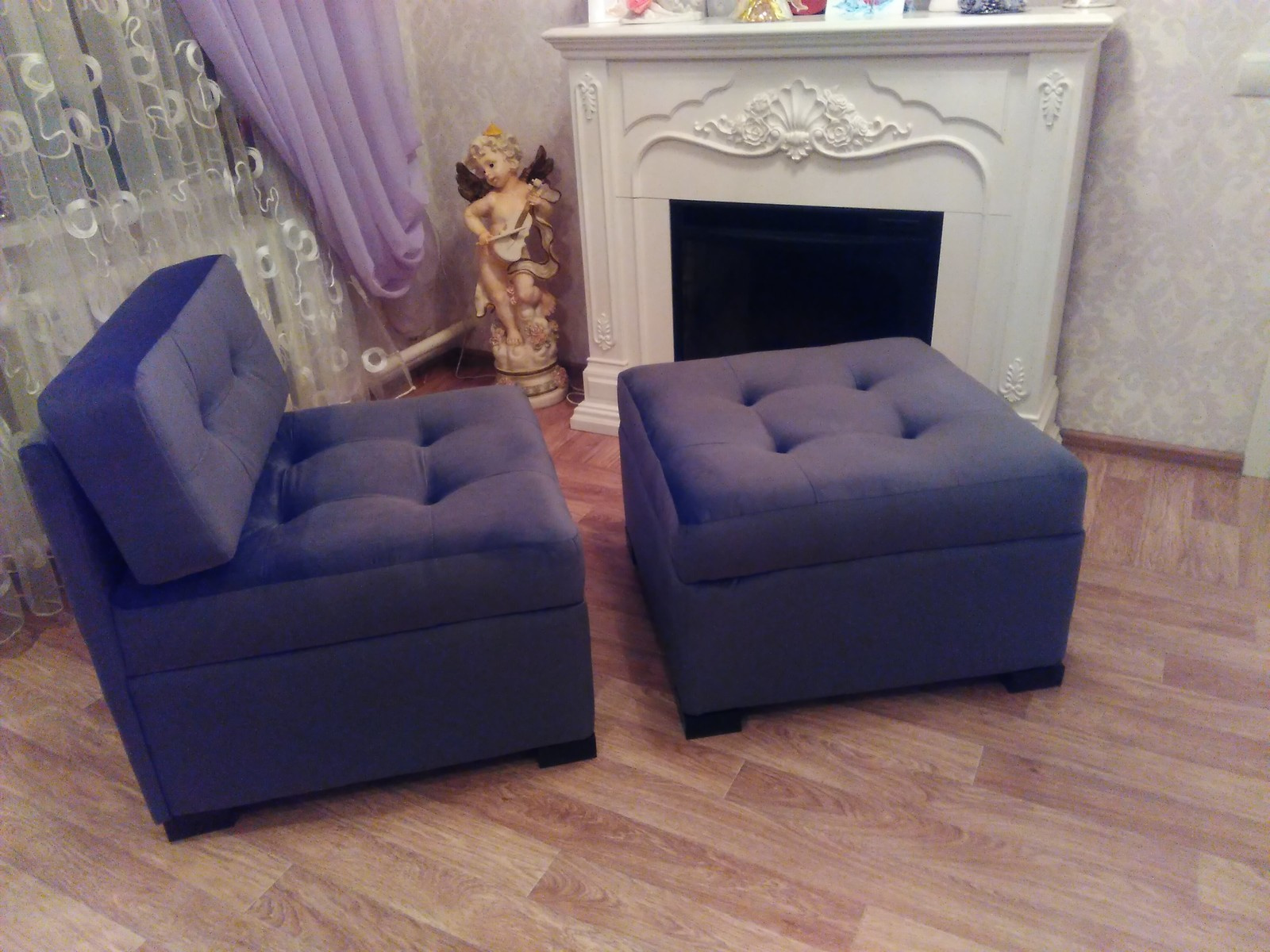 Пуфы и банкетки