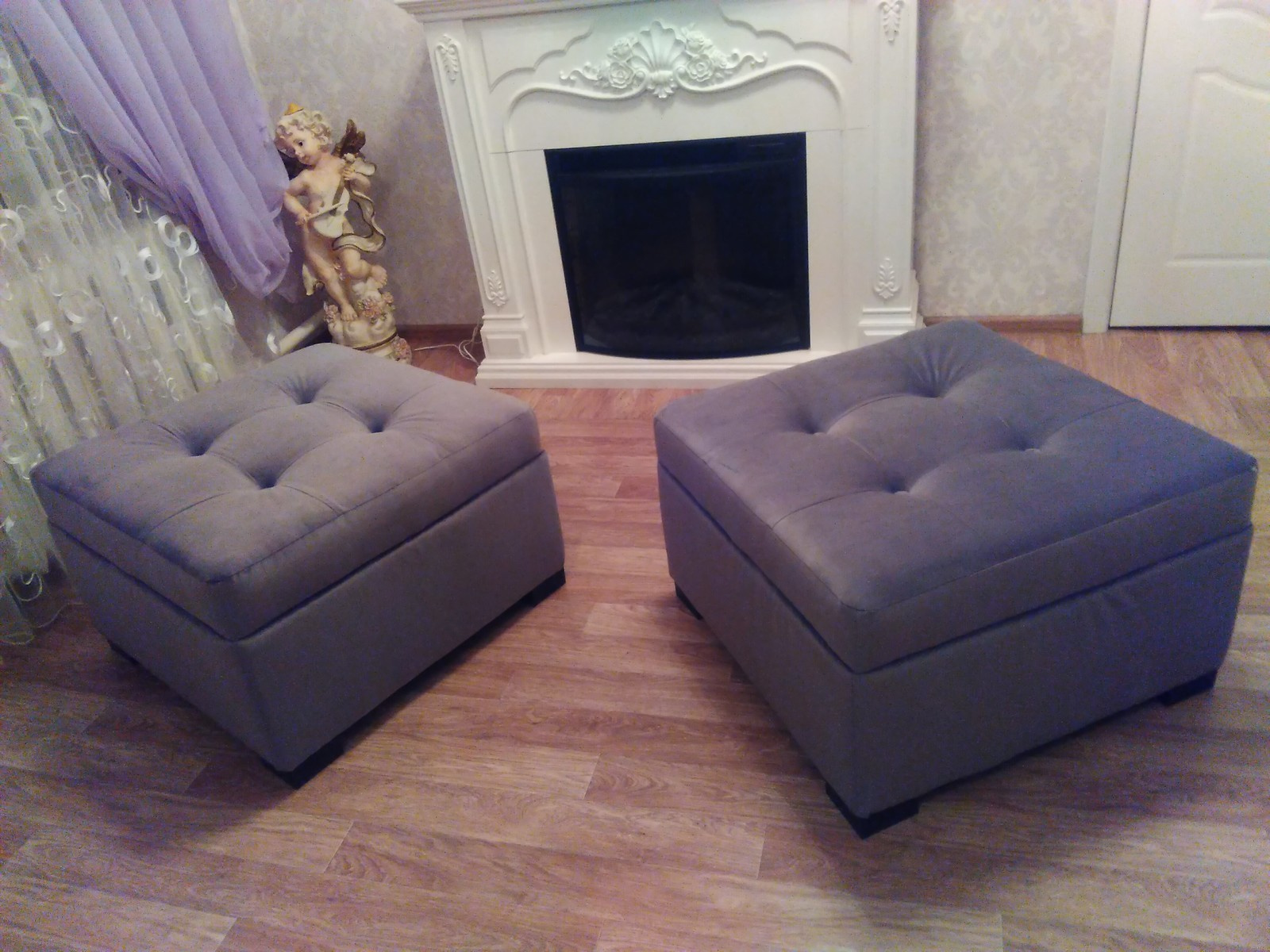 Пуфы и банкетки