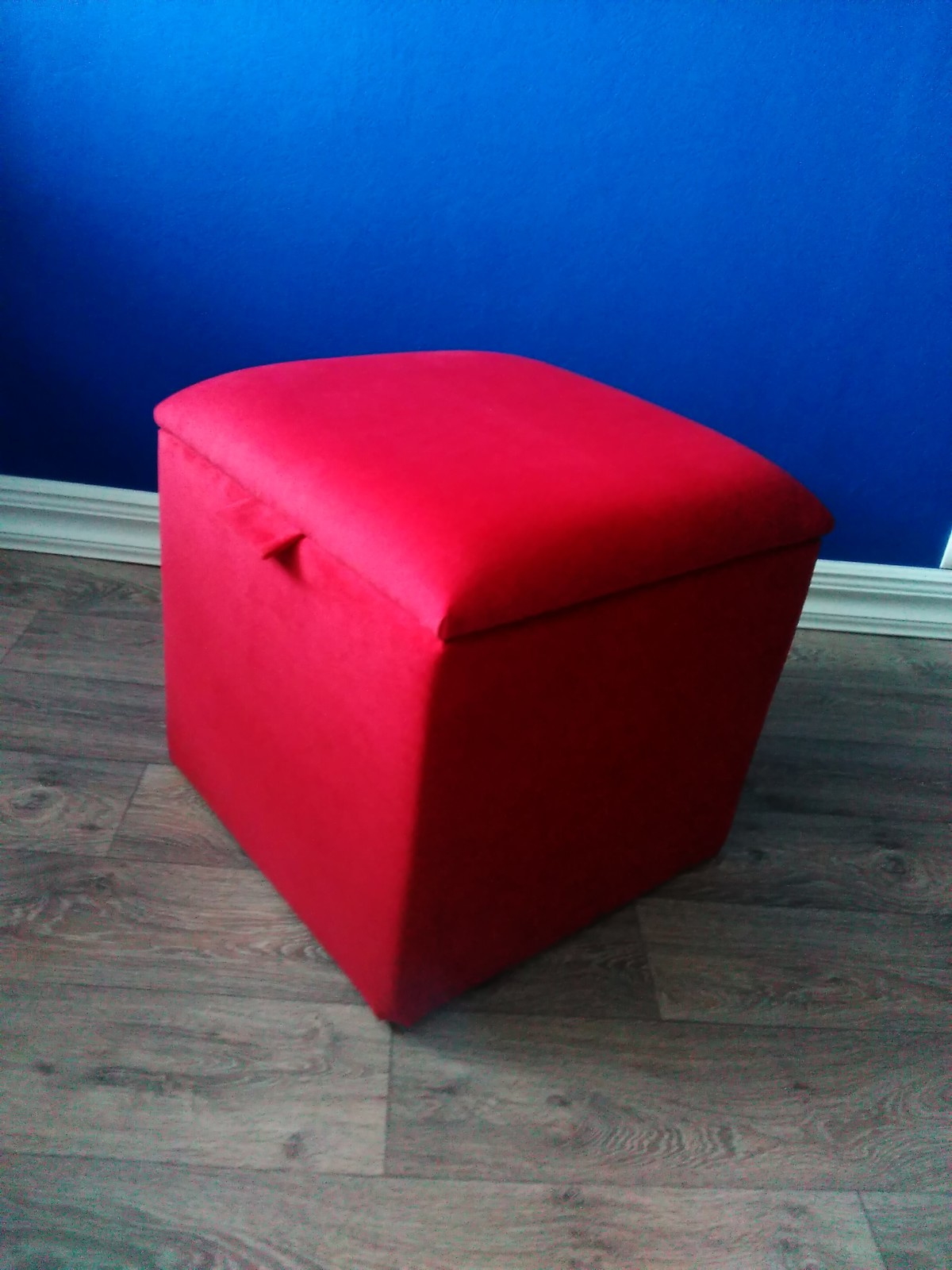 Пуфы и банкетки