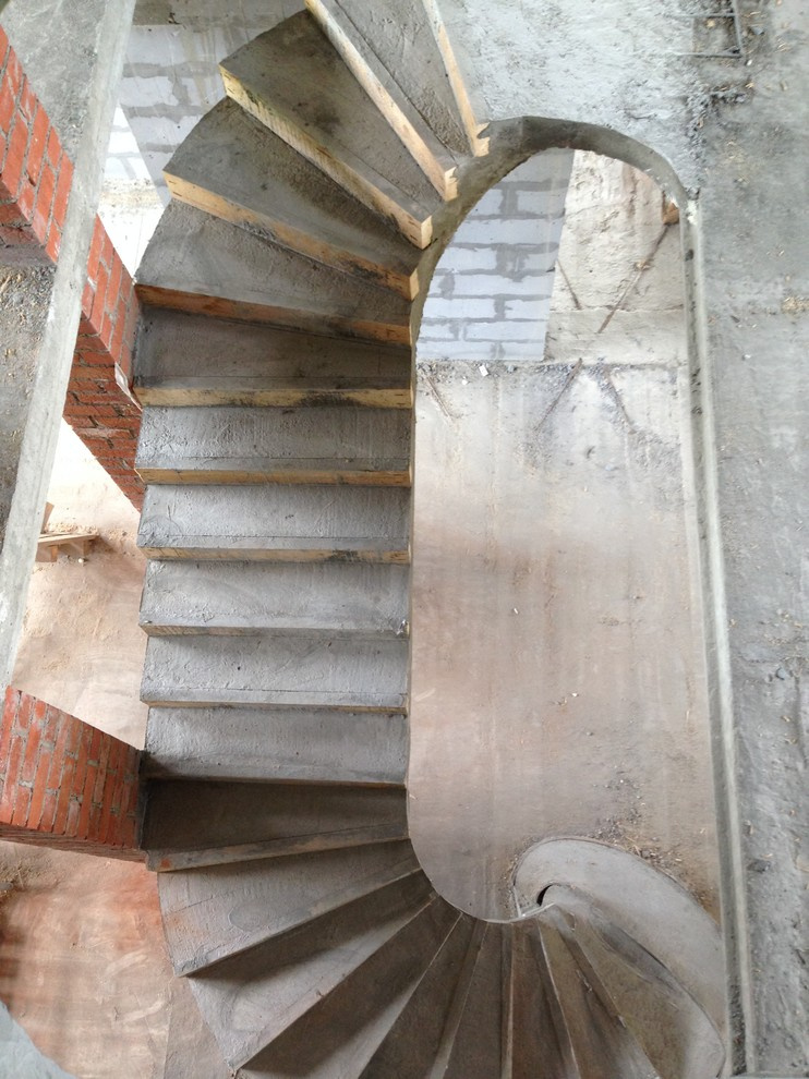 Обложка проекта: Комбинированная полувинтовая лестница с забежными ступенями