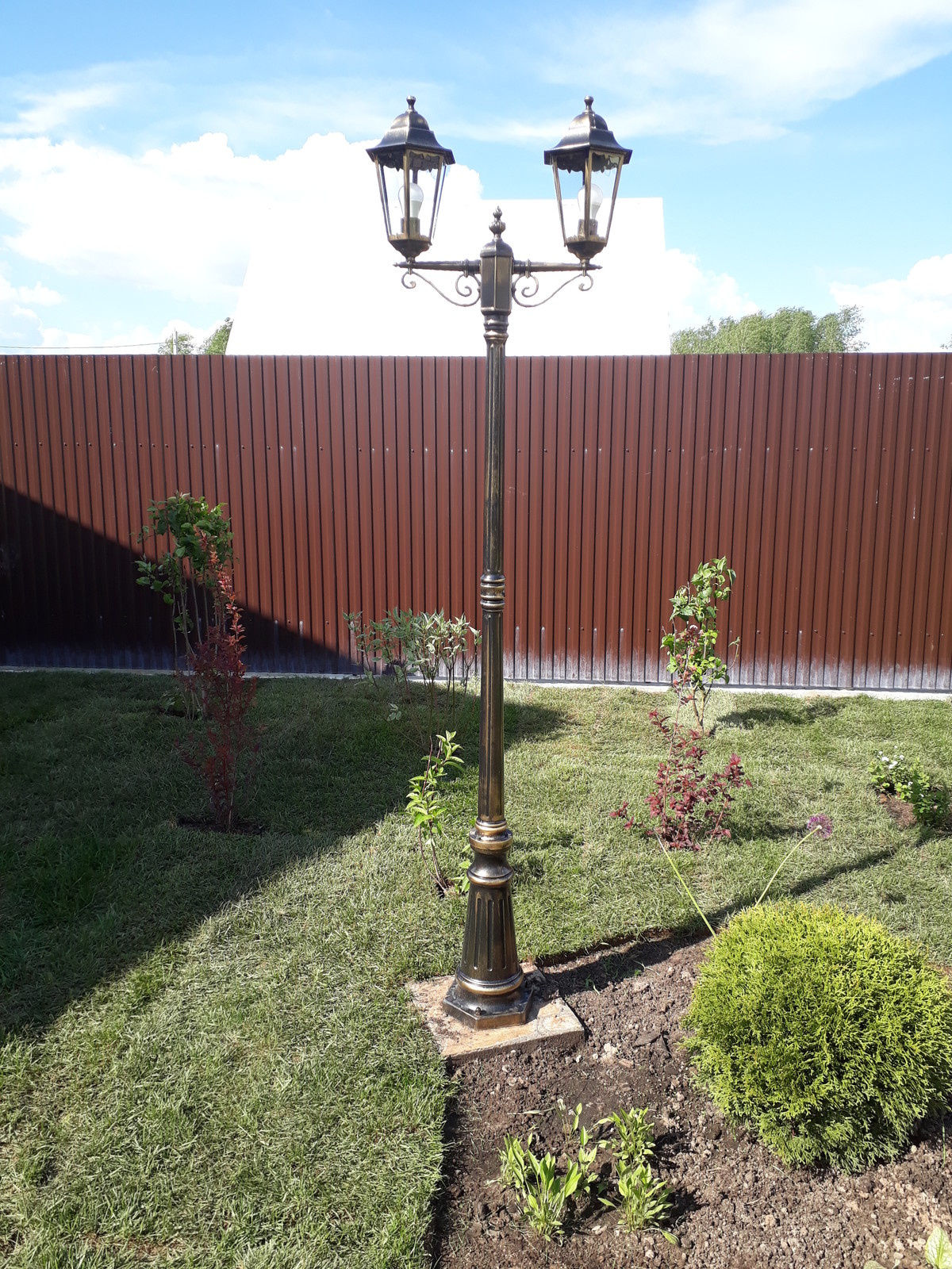 Электромонтажные работы в домах из оцилиндрованного бревна.