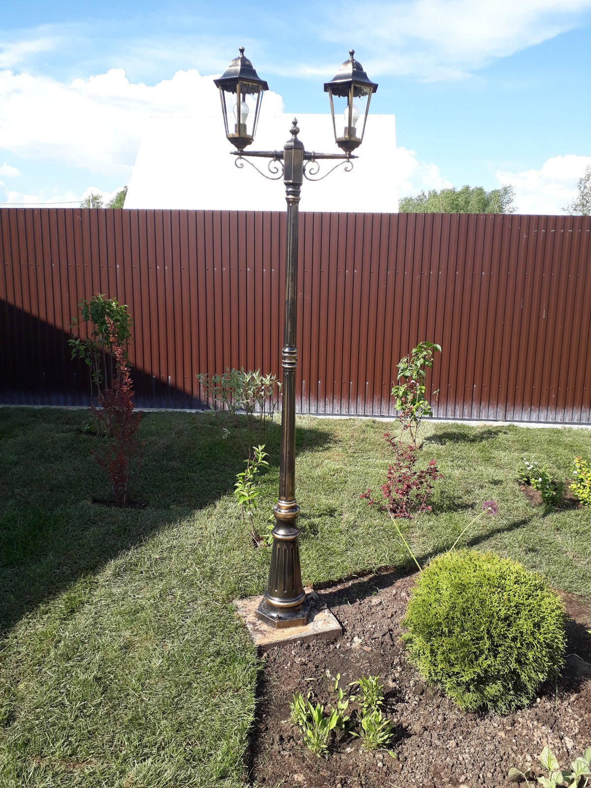 Электромонтажные работы в домах из оцилиндрованного бревна.