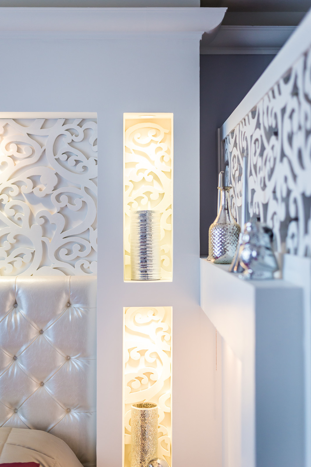 фрагмент ниши.Резные деревянные панели.