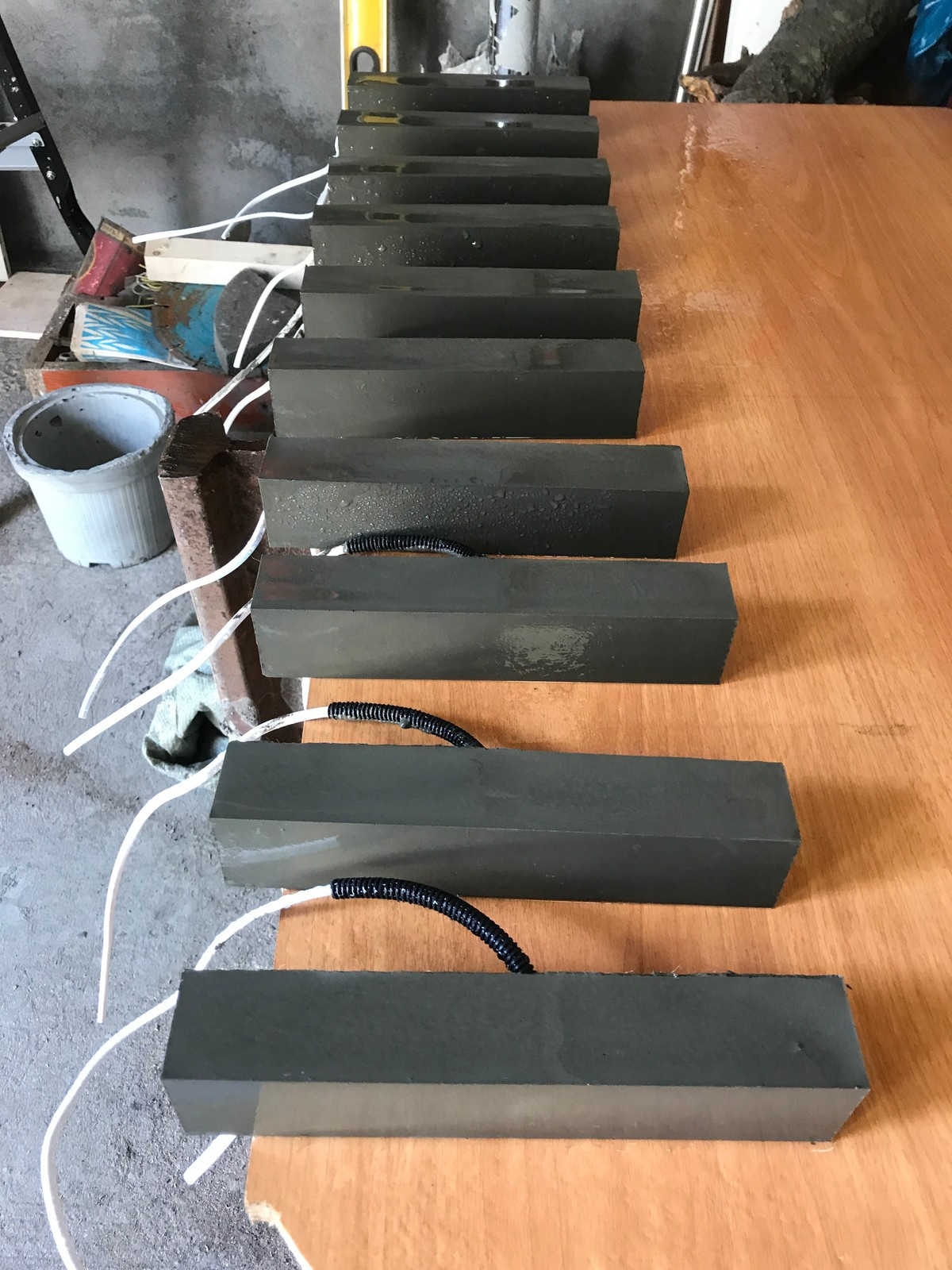 Новинка BRICK архитектурный светильник из цемента для участка в поселке Булгаков
