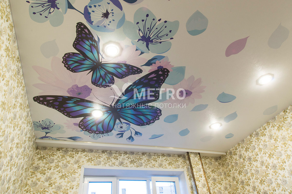 Натяжные потолки в трехкомнатной квартире Ярославль
