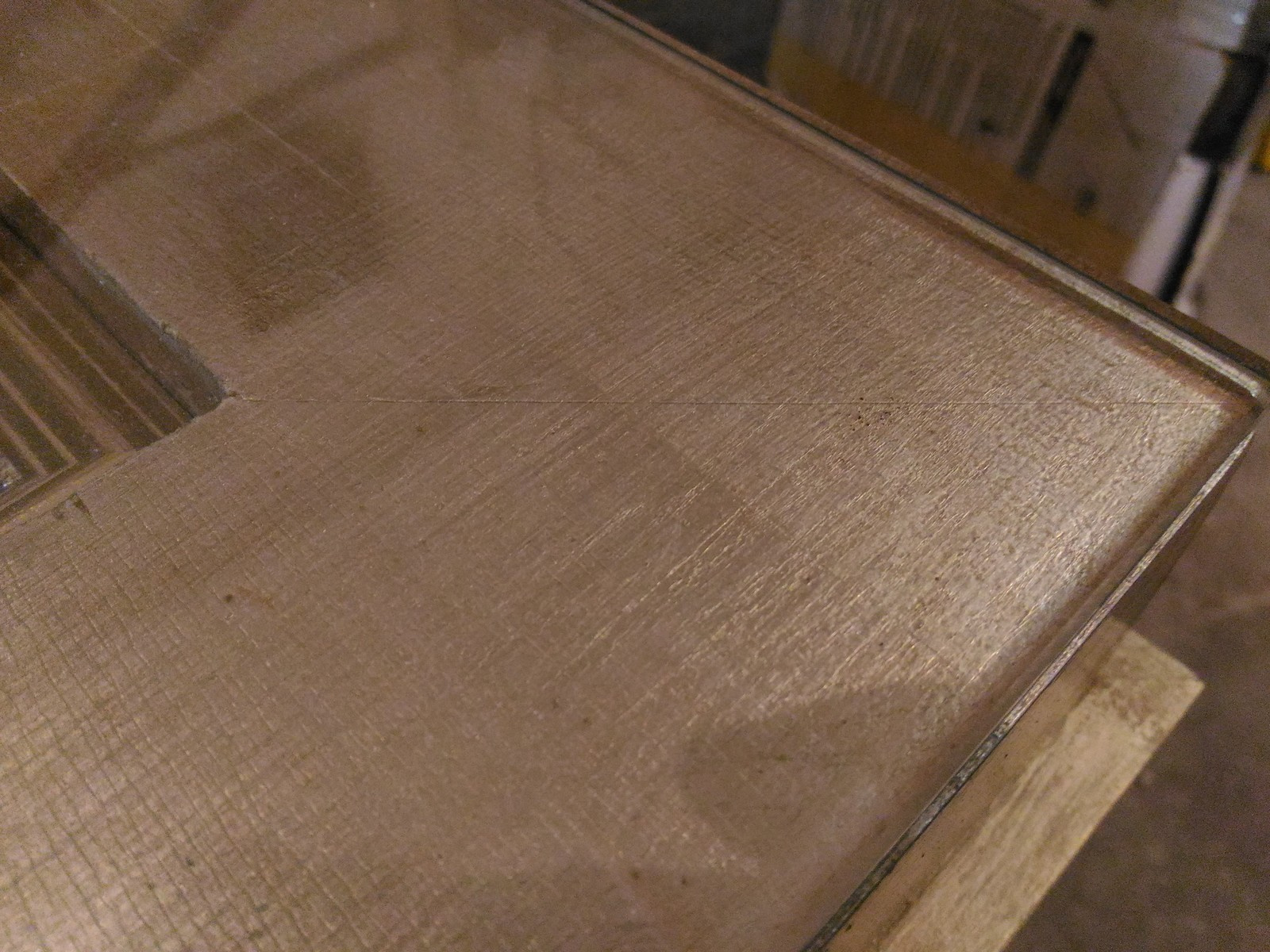 Столик журнальный с поталью