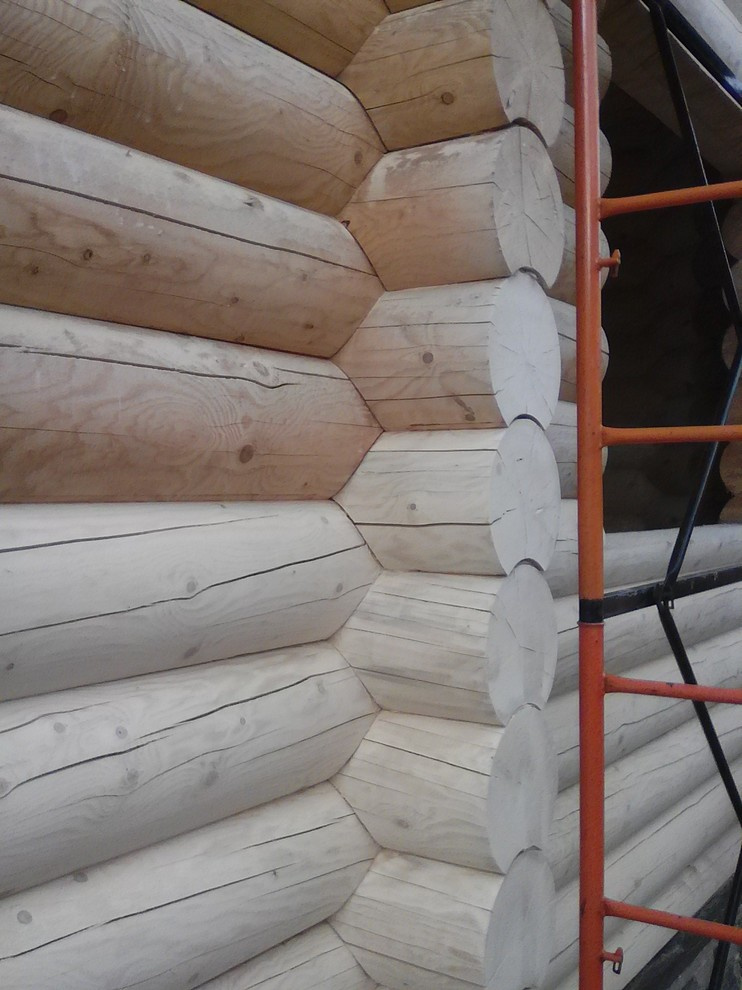 производим работы по шлифовке, покраске, конопатке срубов