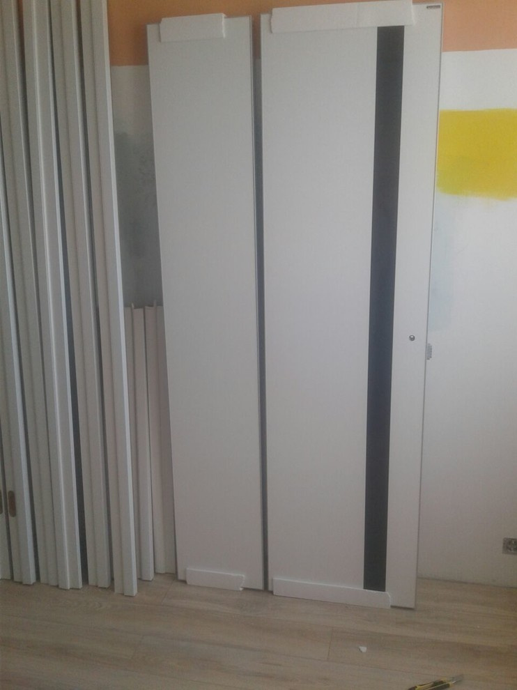 Производитель ProfilDoors, серия "Е", распашные двери и система "Книжка"