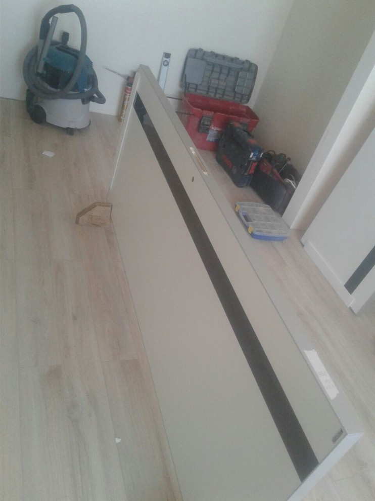 Производитель ProfilDoors, серия "Е", распашные двери и система "Книжка"