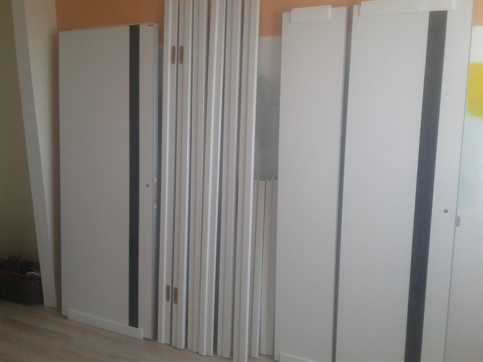 Обложка проекта: Производитель ProfilDoors, серия "Е", распашные двери и система "Книжка"