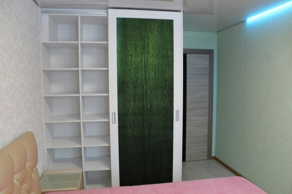 Обложка проекта: Эксклюзивный шкаф купе. фасады с эффектом Хамелеон.