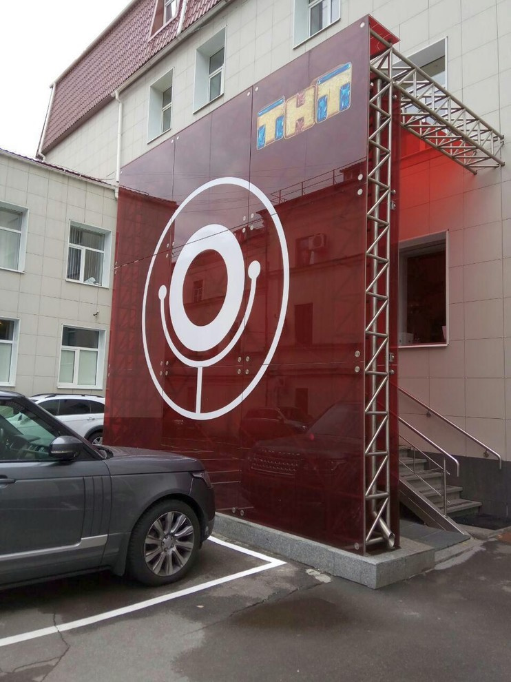 Укладка ковролина для Comedy Club