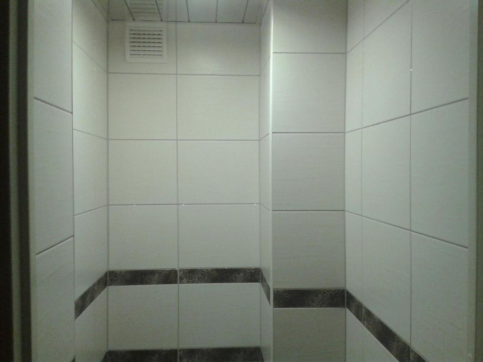 Укладка плитки в ванной комнате. Москва.