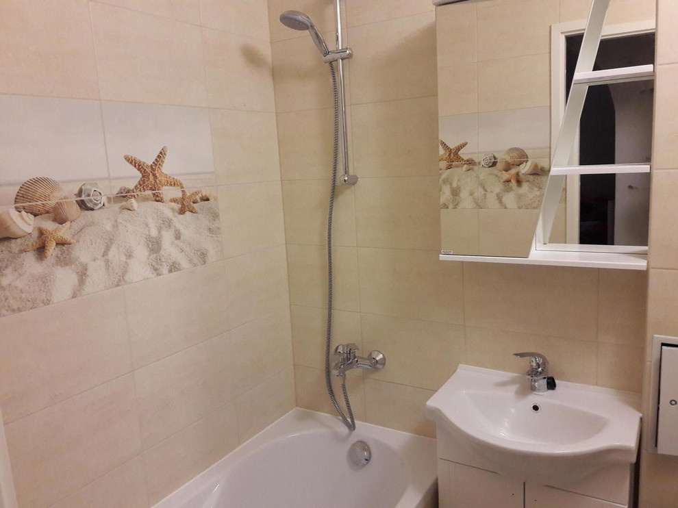 Укладка плитки в ванной комнате. Москва.